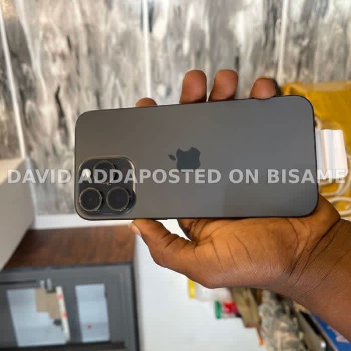iPhone 15 Pro Max, 12GB, 256GB, Like New, Black 