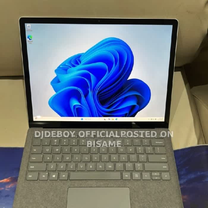 Microsoft Surface 3 Laptop10th Generation i5 16gb Ram