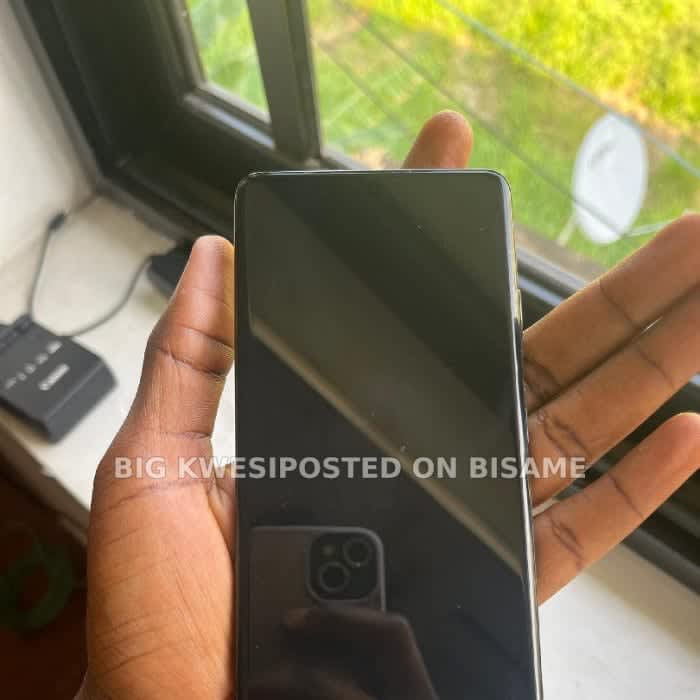 Samsung Galaxy s21 ultra black 12gb ram 128gb Storage 