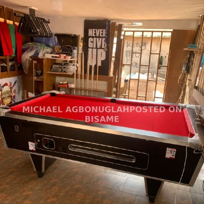 POOL TABLES (SNOOKER)