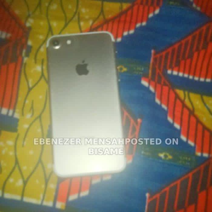 iPhone 7, 12GB Ram, 128gb, Used, Silver 