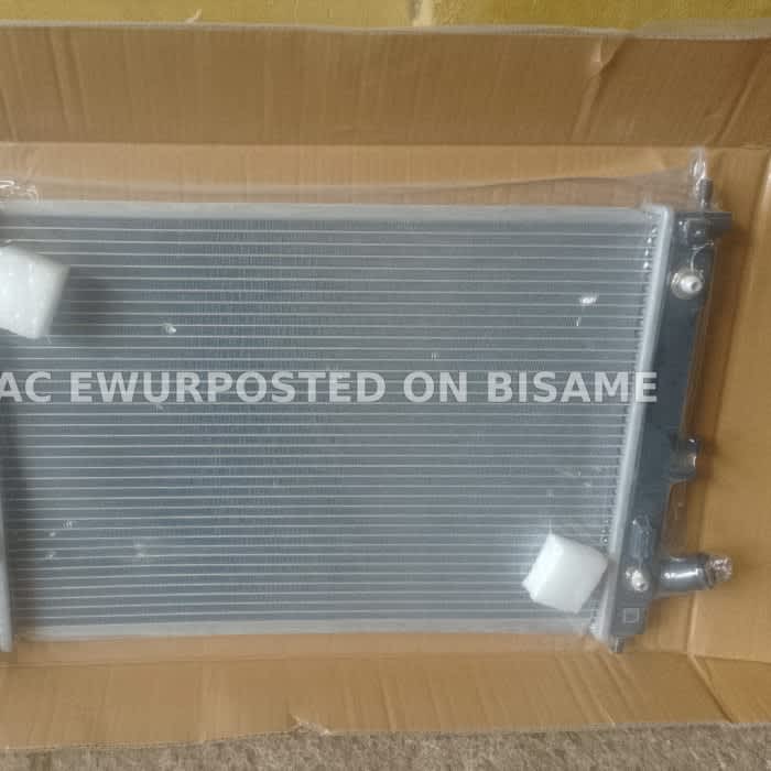 Hyundai Elantra radiator water tank 11-13