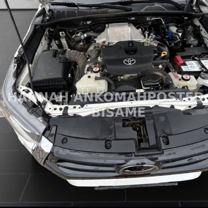 Toyota Hilux, 2022, Foreign Used, White