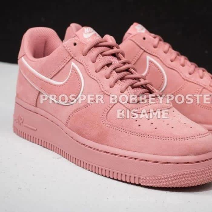 NIKE AIR FORCE 1 LOW