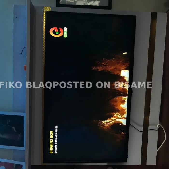 50inches HITACHI Smart digital Tv