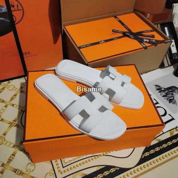 High Quality Ladies Shoes/Slippers