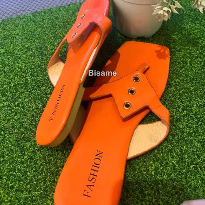 Most Affordable And Good Slippers For Men And Women ...