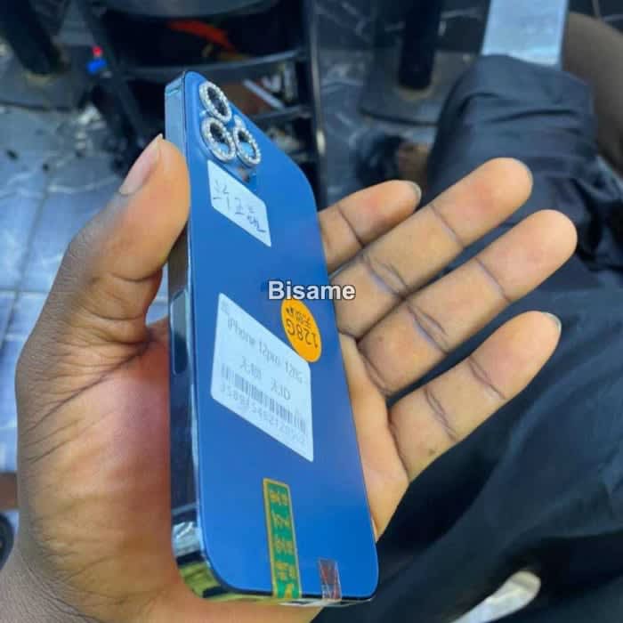 Apple iPhone 12 Pro 6GB RAM/128GB/6.1 inches