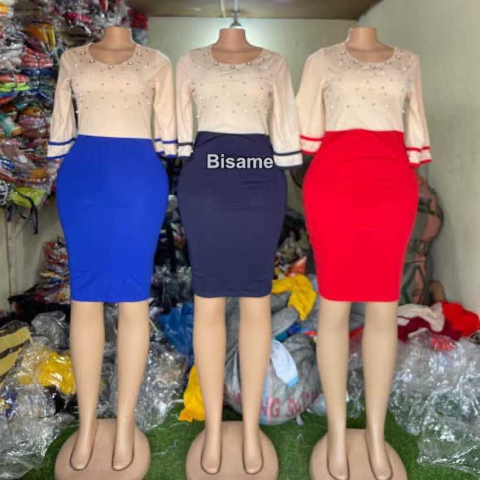 Clothes/Dresses 