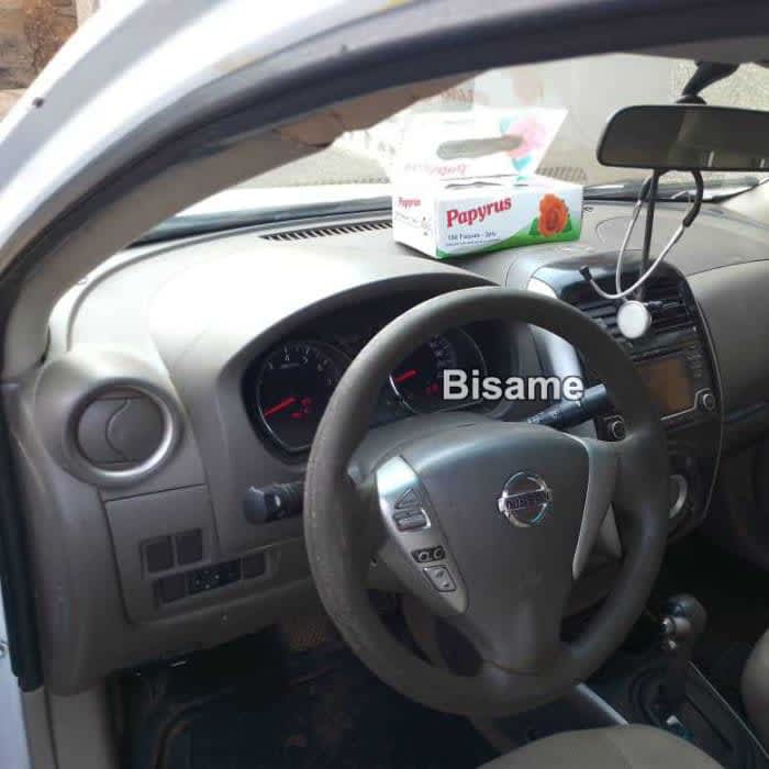  Nissan Armada 2015
