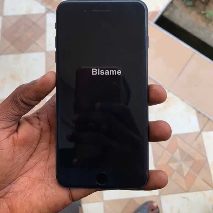 Apple IPhone 7 Plus 4 GB
