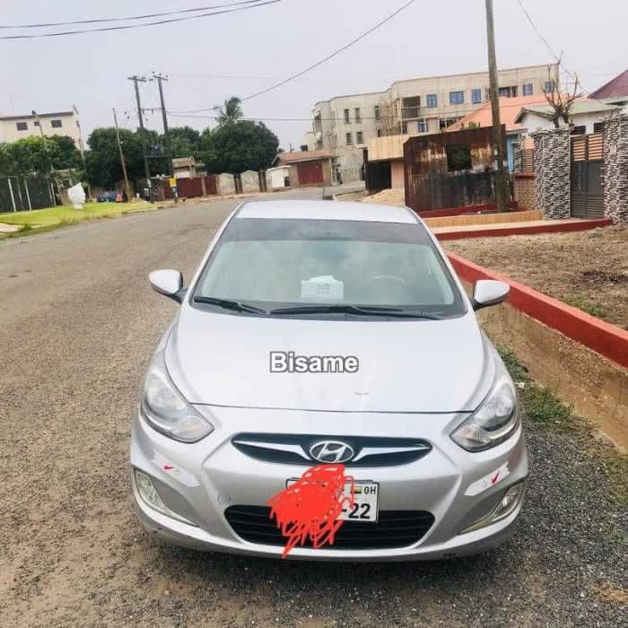 Hyundai Accent 2013