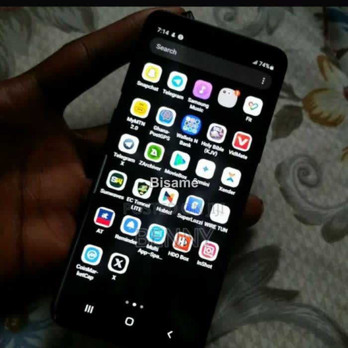 Sumsang Galaxy S9 4GB RAM/64GB/6.2 inches 
