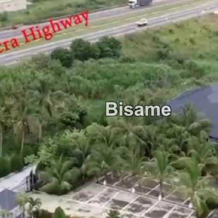 8 Big Office Spaces And A Big Car Park For Sale Okanta Near Nsawam Off The Suhum To Nsawam