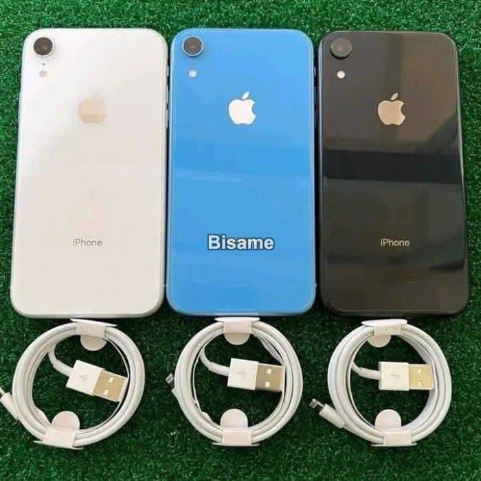 Apple IPhone XR 4 GB