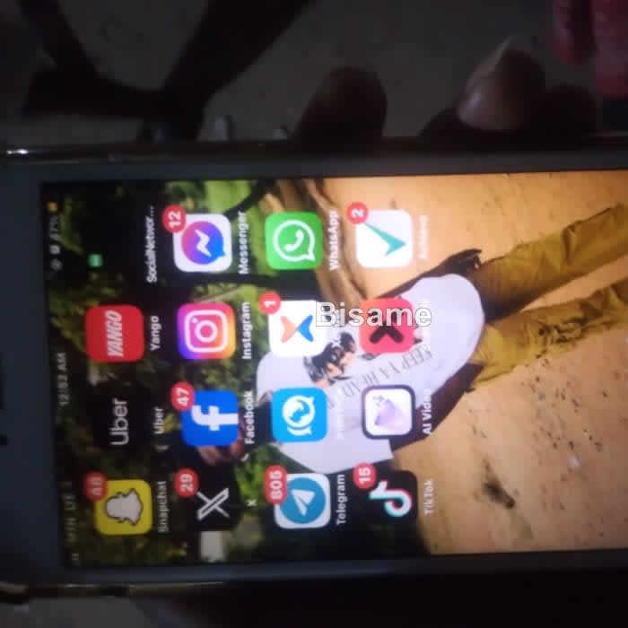 Apple IPhone 6s Plus 4 GB