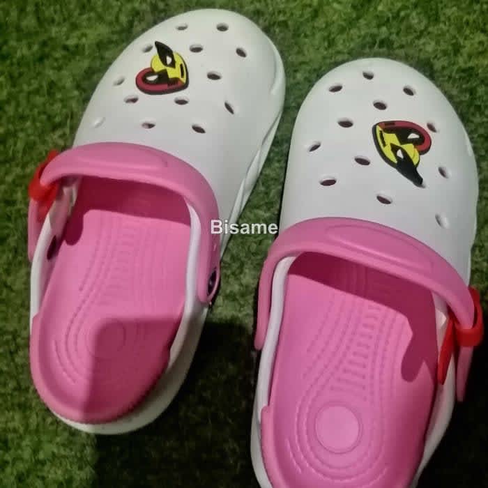 Footwear, fashionable crocs