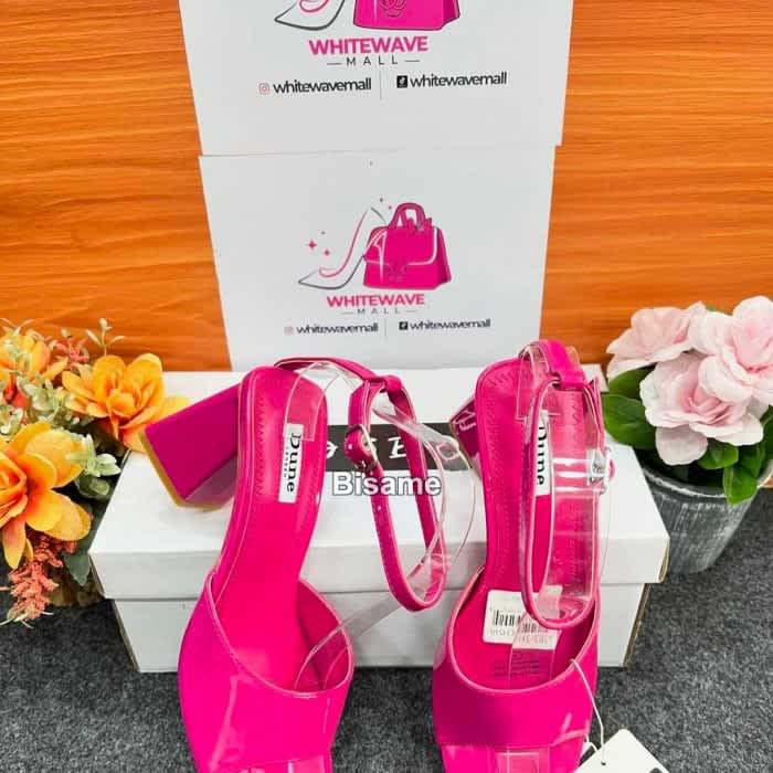 20 Cedis Flat Slippers And Heels For Wholesale. 