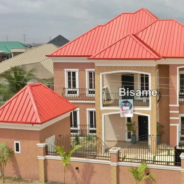 Tema Com. 25 2000 Mansion