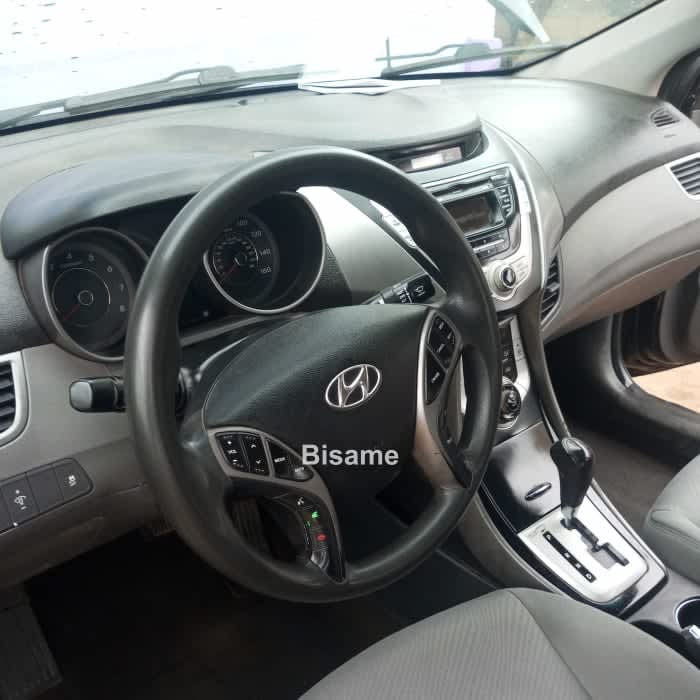 Hyundai Elantra 2013