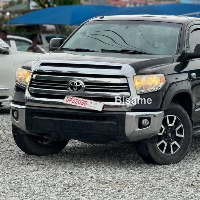 Toyota Tundra 2016