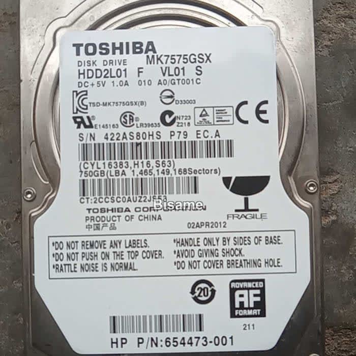 EXTERNAL HARD DRIVE(750gig LOADED WITH MOVIES)