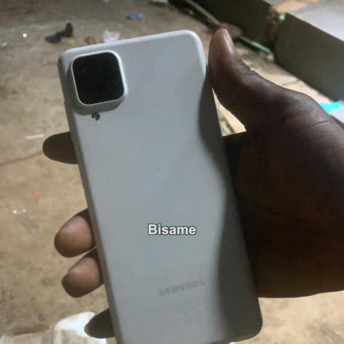Sumsang Galaxy A12 4GB RAM
