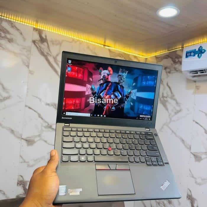 Laptop LENOVO 8GB Intel Core I5 HDD+SSD 500 GB