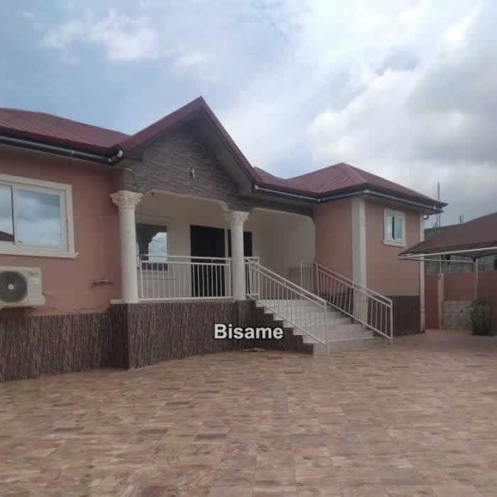 5bedrooms House Kwabenya Franco Estate 