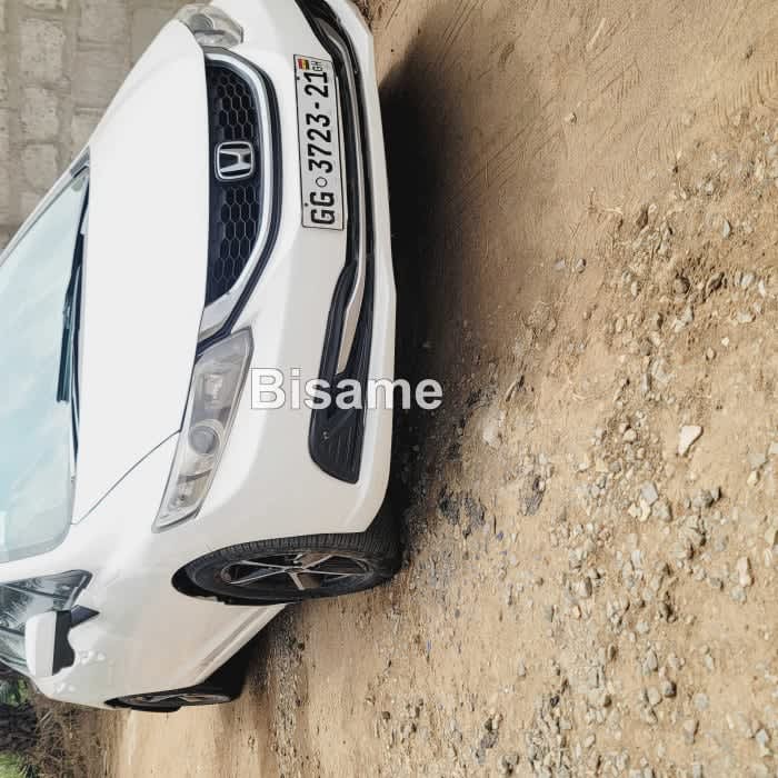 Honda Civic 2015 Ghanaian used white 