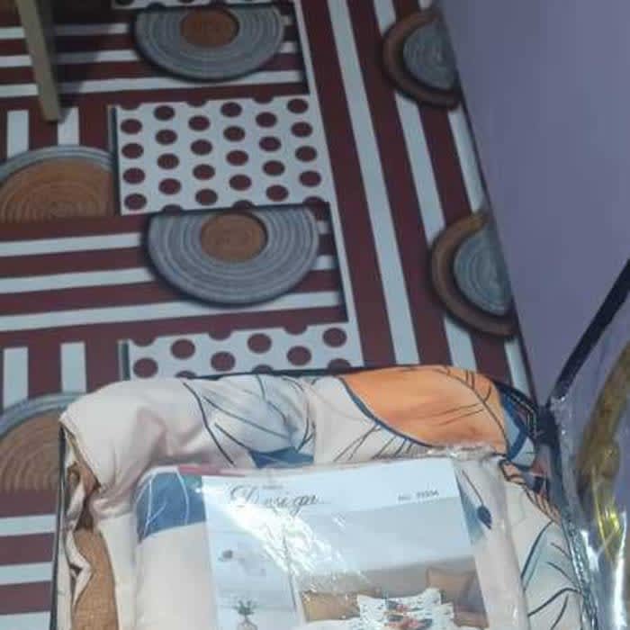 2 curtains 2 pillowcases 1 bedsheet 1 heavy duvet (6pcs set) 