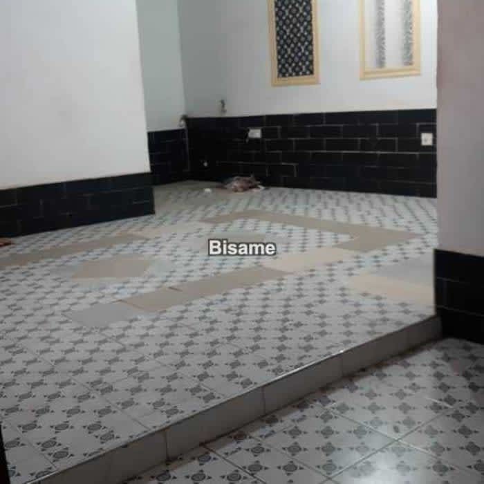 2 bedrooms Apartment old ashongman Ablorjei school junction
