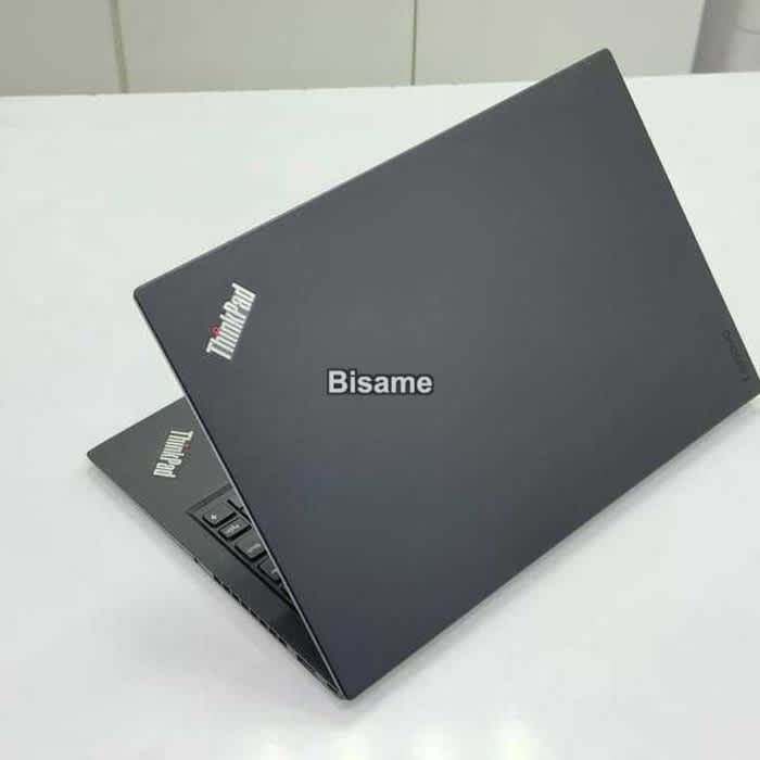 Laptop LENOVO