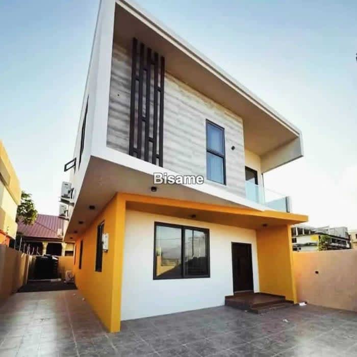 Ogo Holdings  400 House
