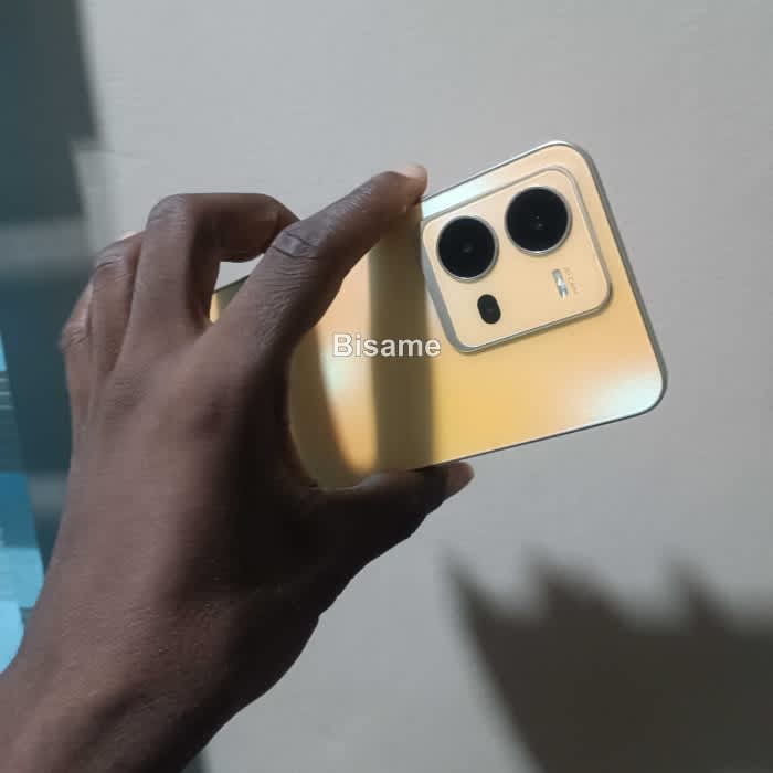 Vivo V25 8 GB