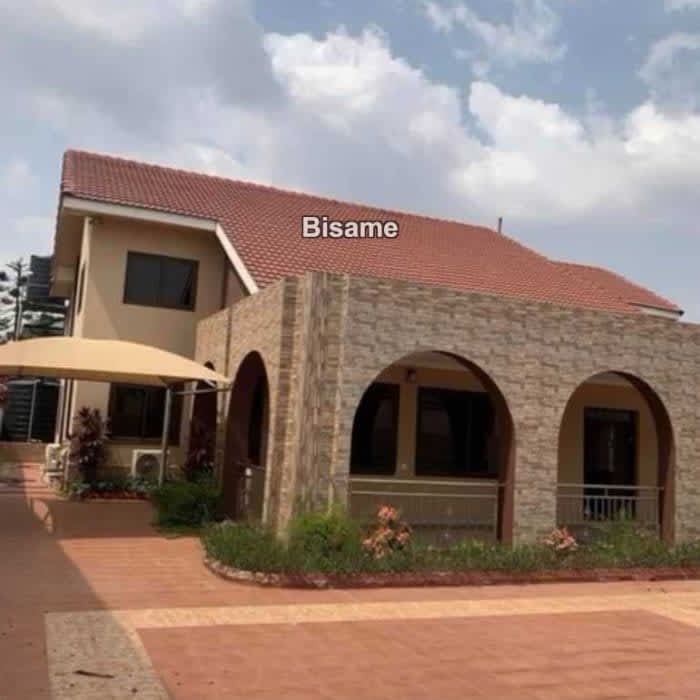 6 bedrooms House FRAHANS company 