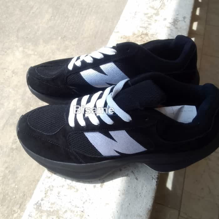 Sneaker