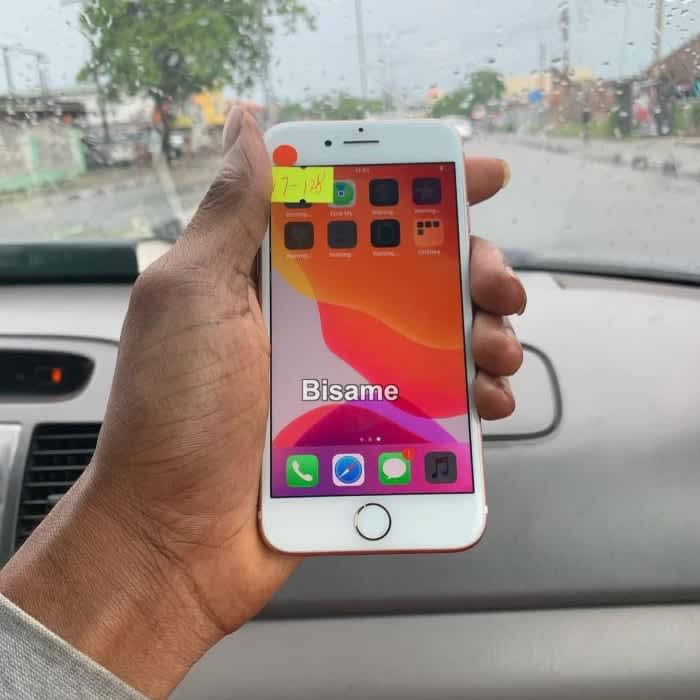 Apple IPhone 7 3 GB