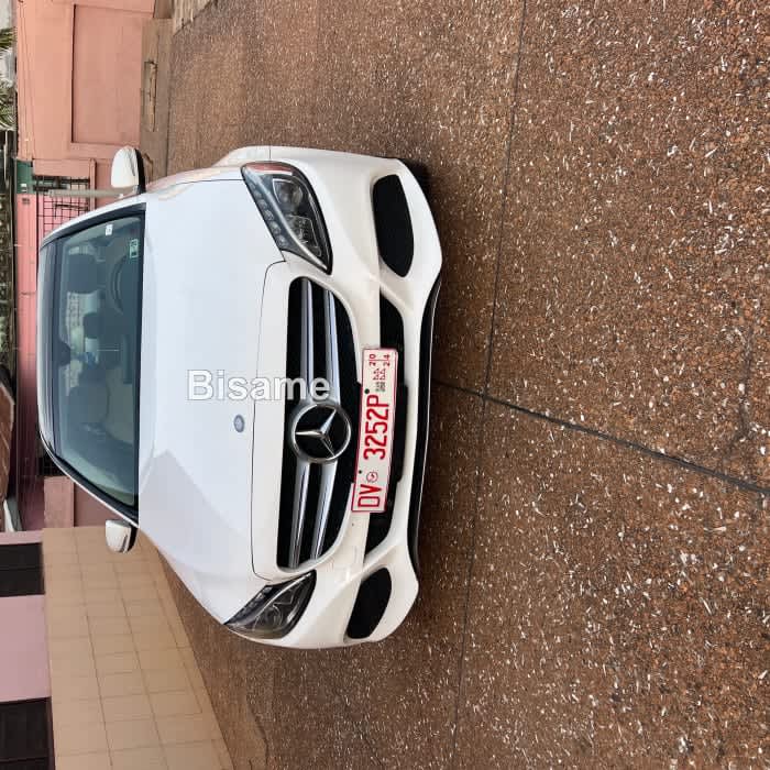 Mercedes-Benz C300 2015