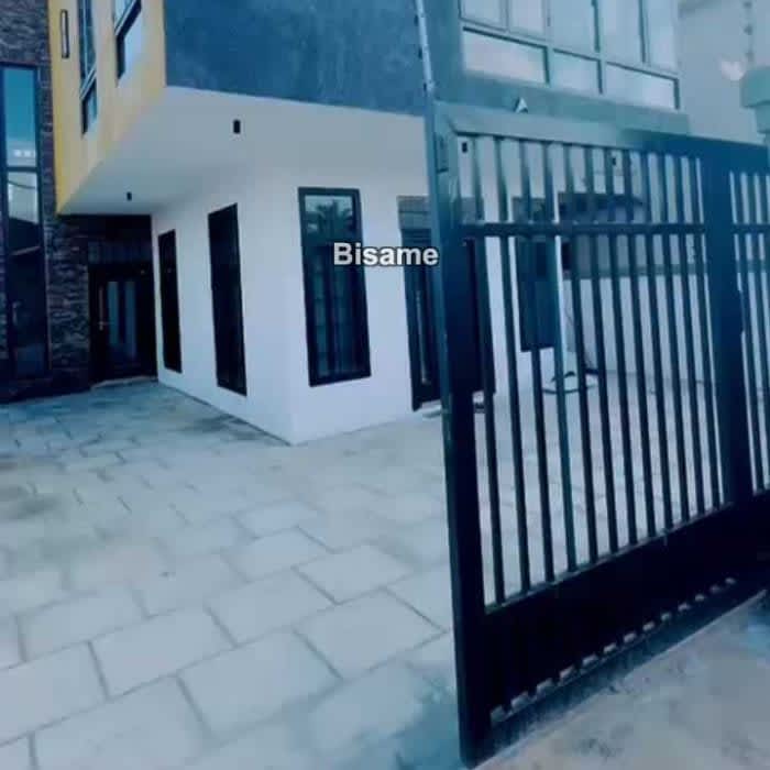 Ogo Holdings  400 Duplex