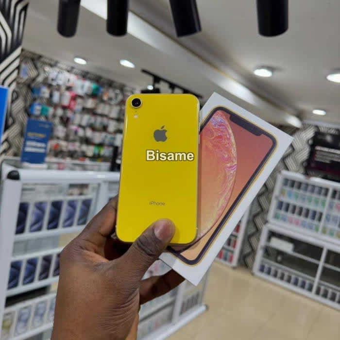 Apple IPhone XR 4 GB