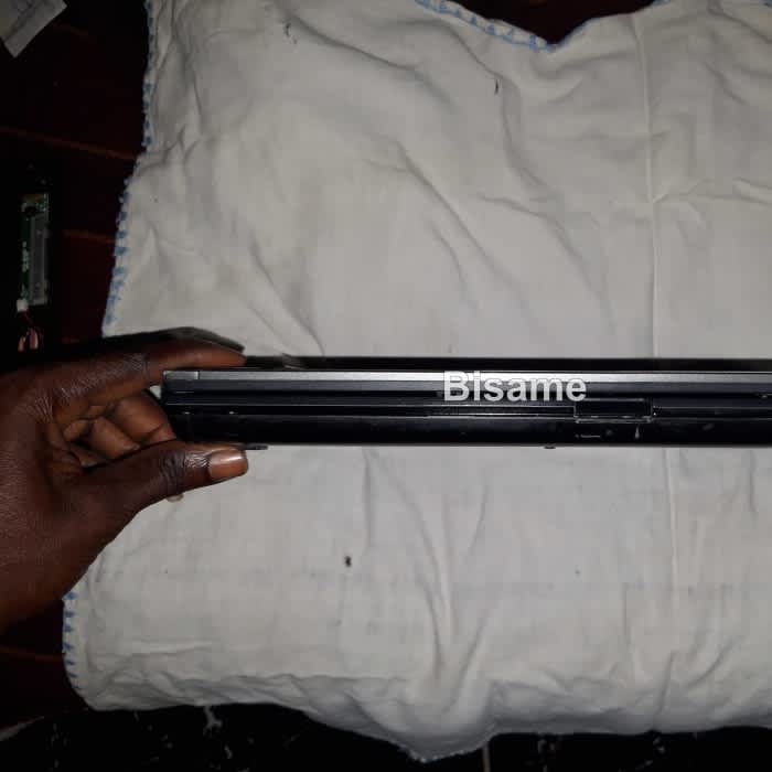 Laptop DELL latitude E6510Intel core i7 1.60GHz 8 processors 64-bit operating HDD 500GB RAM 4GB 