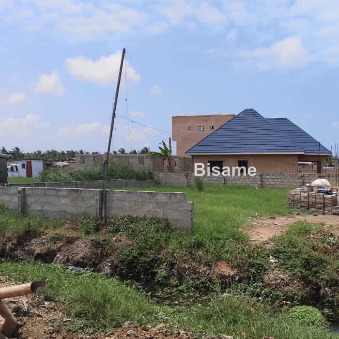 FULL PLOT FOR SALE 70/100 SIZE, KLAGON BEHIND COMM12 