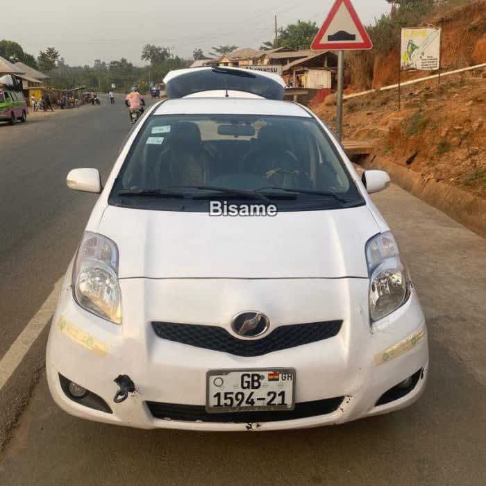Toyota Vitz 2010