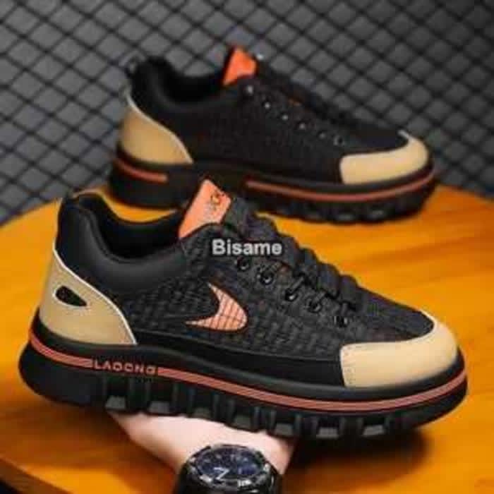 Men Sneakers 