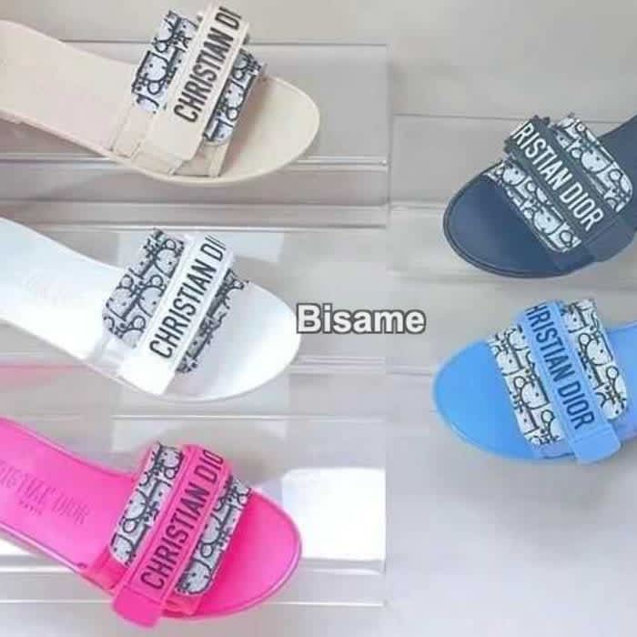 Very Nice Ladies Slippers 