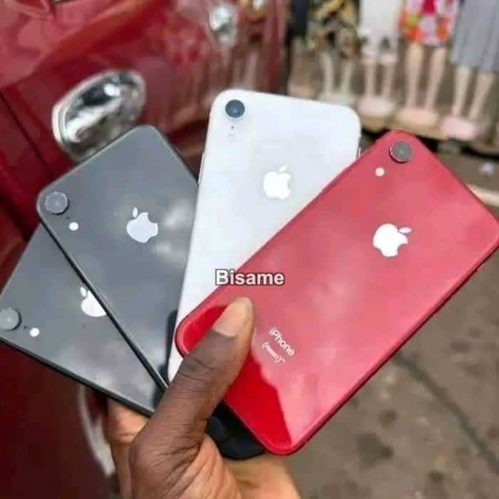 Apple IPhone XR 8 GB