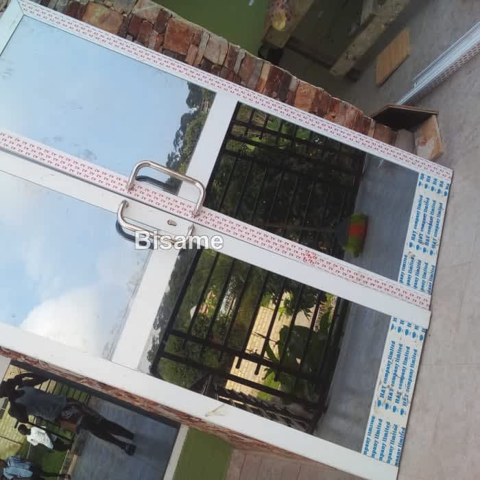 Runcity Aluminum and glass fabrication company 