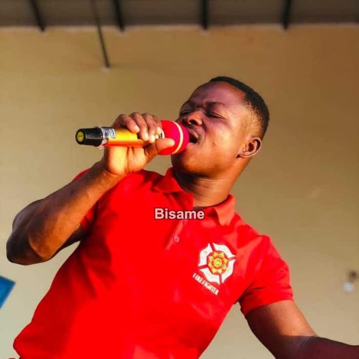 Kofi Akurugu Live Bandmusic