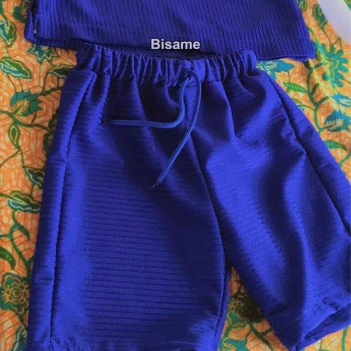 Aroma's klothing